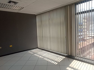 Foto 19 de Oficinas en venta en la 9 de octubre, centro de guayaquil