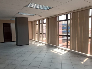 Foto 20 de Oficinas en venta en la 9 de octubre, centro de guayaquil