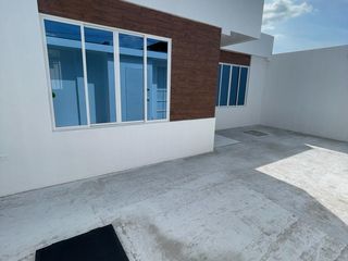 Foto 2 de SE VENDE CASA EN URB LOS GIRASOLES