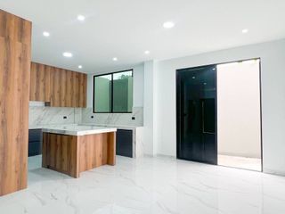 Foto 6 de CASA EN VENTA EN URBANIZACION VALLE BOMBOLI