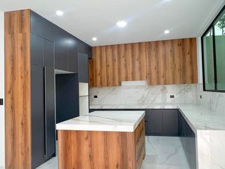 Foto 7 de CASA EN VENTA EN URBANIZACION VALLE BOMBOLI