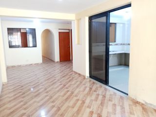 Foto 4 de VENTA DE CASA DE DOS PISOS EN ESTRENO CON COCHERA – URB. COOVITIOMAR SANTA ROSA 🏖️✨