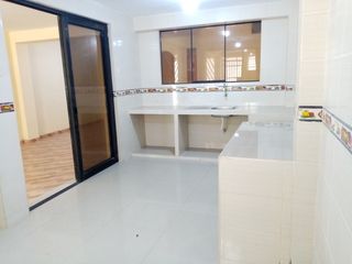 Foto 5 de VENTA DE CASA DE DOS PISOS EN ESTRENO CON COCHERA – URB. COOVITIOMAR SANTA ROSA 🏖️✨