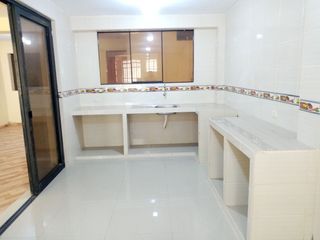 Foto 6 de VENTA DE CASA DE DOS PISOS EN ESTRENO CON COCHERA – URB. COOVITIOMAR SANTA ROSA 🏖️✨