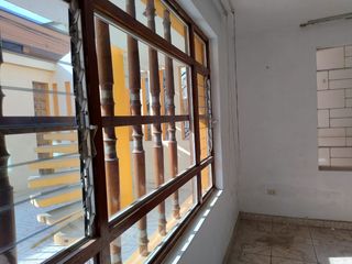 Foto 7 de AMPLIA CASA EN URB. LA NORIA-TRUJILLO