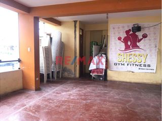 Foto 4 de LOCAL COMERCIAL DE 100M2 EN 2DO PISO EN VILLA EL SALVADOR