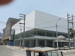 Foto 2 de OCASIÒN VENDO LOCAL COMERCIAL SAN JUAN LURIGANCHO