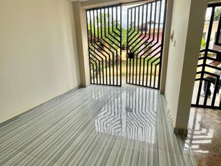 Foto 2 de Tarapoto es el centro, ok. ¿Pero has visto cómo crece La Banda de Shilcayo? Esta casa de 3 pisos en La Banda de Shilcayo te ofrece 'otra perspectiva'.