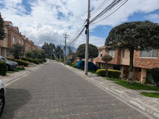 Foto 39 de CASA DE VENTA 3 DORMITORIOS DENTRO DE CONJUNTO EN CARCELEN CERCA A TERMINAL TERRESTRE