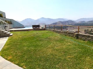 Foto 6 de SE VENDE ESTUPENDA CASA EN PACHACAMAC *AMPLIO JARDÍN *TERRAZA *PISCINA *1.200 M2 *PRECIO DE OCASIÓN