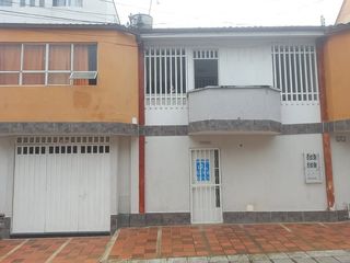 Foto 1 de SE ARRIENDA APARTAMENTO EN LA AURORA, CERCA AL HOSPITAL, SECTOR CENTRAL, PRIMER PISO