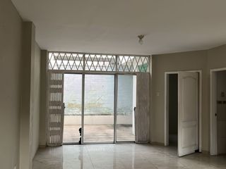 Foto 5 de Venta  casa de dos plantas en Conjunto Residencial Santorini, San felipe- Av. Juan Tanca Marengo