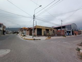 Foto 1 de CASA EN ESQUINA EN VENTA - CERRO COLORADO VILLA SANTA MARIA