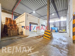 Foto 6 de Alquilo Almacen Industrial En Bocanegra 1,000 M2