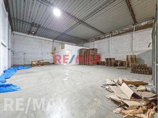Foto 20 de Alquilo Almacen Industrial En Bocanegra 1,000 M2