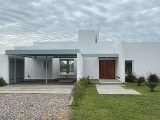 Foto 1 de Vendo Casa El Timbó Country Club