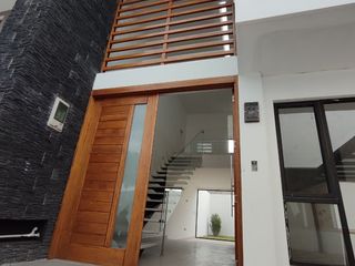 Foto 1 de CASA DE VENTA EN TUMBACO DE 3 DORMITORIOS QUITO ECUADOR