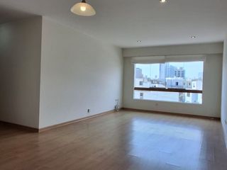 Foto 9 de Luminoso departamento de 3 dormitorios en Miraflores - venta