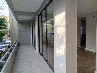 Foto 4 de VENTA DE DEPARTAMENTO EN SEGUNDO PISO DE ESTRENO EN LINCE