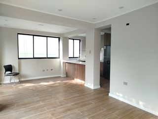 Foto 5 de VENTA DE DEPARTAMENTO EN SEGUNDO PISO DE ESTRENO EN LINCE