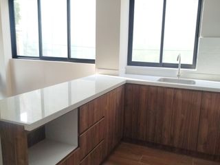 Foto 8 de VENTA DE DEPARTAMENTO EN SEGUNDO PISO DE ESTRENO EN LINCE