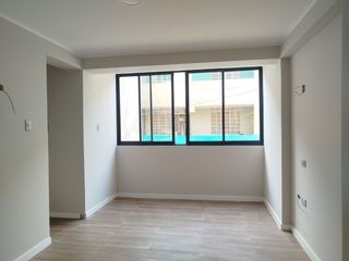 Foto 9 de VENTA DE DEPARTAMENTO EN SEGUNDO PISO DE ESTRENO EN LINCE