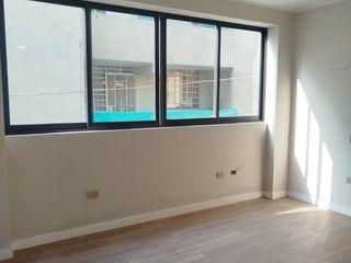 Foto 14 de VENTA DE DEPARTAMENTO EN SEGUNDO PISO DE ESTRENO EN LINCE