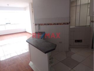 Foto 3 de Vendo Departamentos En Pueblo Joven Mateo Pumacahua!! Santiago De Surco Limite Con Chorrillos.