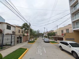 Foto 5 de Terreno de 525 m² con Doble Frente en Magdalena – Límite con San Isidro
