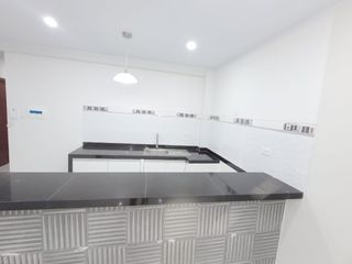 Foto 12 de ALQUILER DE DEPARTAMENTO EN SEGUNDO PISO EN URBANIZACIÓN LOS SAUCES