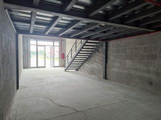 Foto 5 de Local Comercial y oficina de alquiler en Almax Center, Vía a Samborondón.