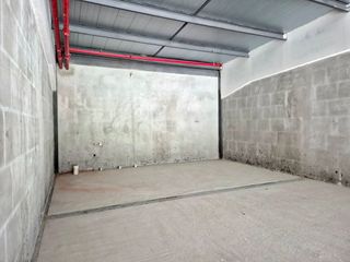 Foto 9 de Local Comercial y oficina de alquiler en Almax Center, Vía a Samborondón.