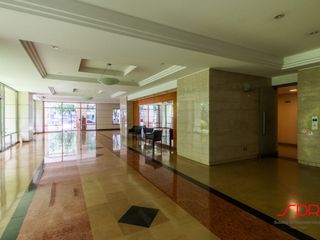 Foto 4 de Impecable Piso en Alquiler Muy Luminoso con Cochera Fija - Palermo Chico