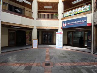 Foto 2 de Local comercial en arriendo en Distrito metropolitano de Quito, Centro Historico de Quito - Galería Sucre