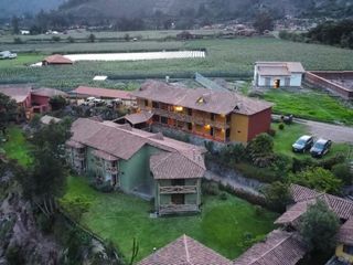 Foto 14 de Vendo Hotel en el Valle Sagrado, Cusco - Huarán - 25 habitaciones - Vista espectacular.