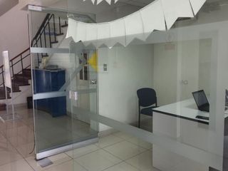 Foto 4 de Excelente Local Comercial *650 M²* 8 cocheras - Av Salaverry