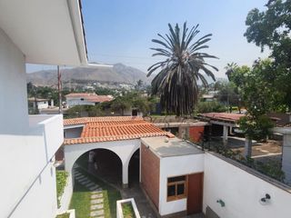 Foto 12 de Excelente Ocasión - Casa Estilo Rústico 680 m² - Av Laguna Grande, La Molina