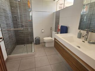 Foto 8 de Excelente Ocasión - Casa Estilo Rústico 680 m² - Av Laguna Grande, La Molina