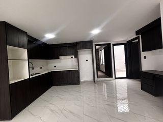 Foto 4 de Casas de Venta en Cuenca Ecuador casa con departamentos