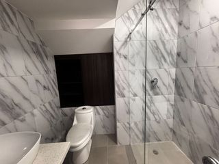 Foto 7 de Casas de Venta en Cuenca Ecuador casa con departamentos