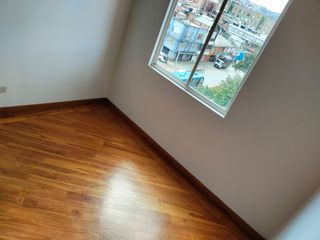 Foto 7 de Apartamento Dúplex con Gran Espacio y Potencial de Remodelación – 4° y 5° Piso sin ascensor
