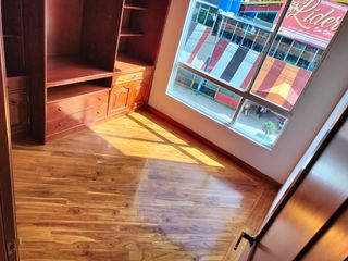 Foto 11 de Apartamento Dúplex con Gran Espacio y Potencial de Remodelación – 4° y 5° Piso sin ascensor
