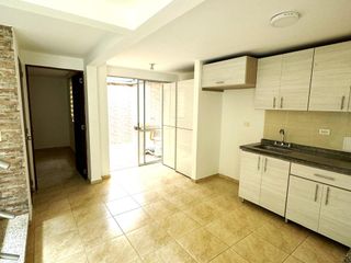 Foto 4 de CASA SECTOR GALICIA  PEREIRA