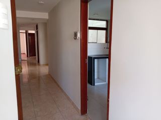 Foto 3 de Alquiler Dpto 3er Piso en Urb Las Orquideas