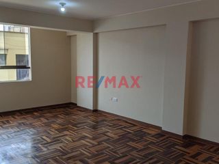 Foto 3 de 1133751 Venta De Lindo Departamento En La Exclusiva Urb. La Merced En Ate