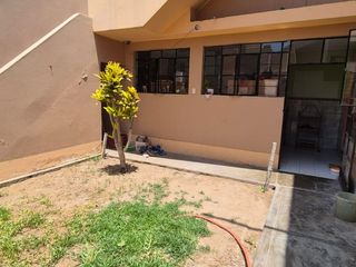 Foto 6 de VENDO CASA EN LA PERLA - URB SIMA