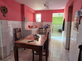Foto 7 de VENDO CASA EN LA PERLA - URB SIMA
