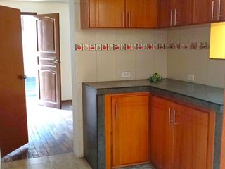 Foto 2 de 🏡Vendo Casa de 2 pisos en San Bartolo – 3 habitaciones, patio y excelente ubicación 🔑