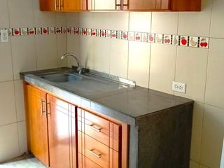 Foto 4 de 🏡Vendo Casa de 2 pisos en San Bartolo – 3 habitaciones, patio y excelente ubicación 🔑