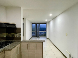 Foto 4 de Extraordinario apartamento moderno en el centro de pererira con vista a las montañas y parqueadero cubierto.